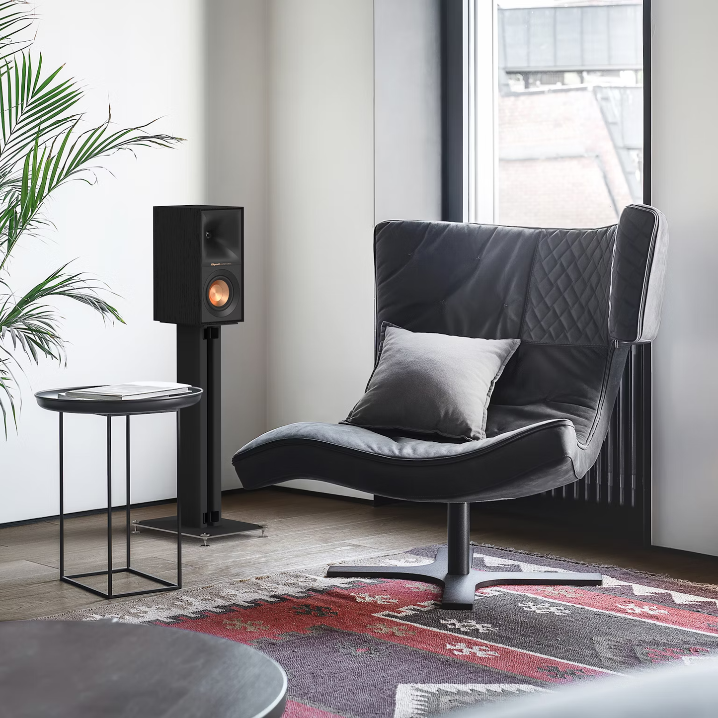 Klipsch Reference R-40M, kompaktna zvočnika, črna